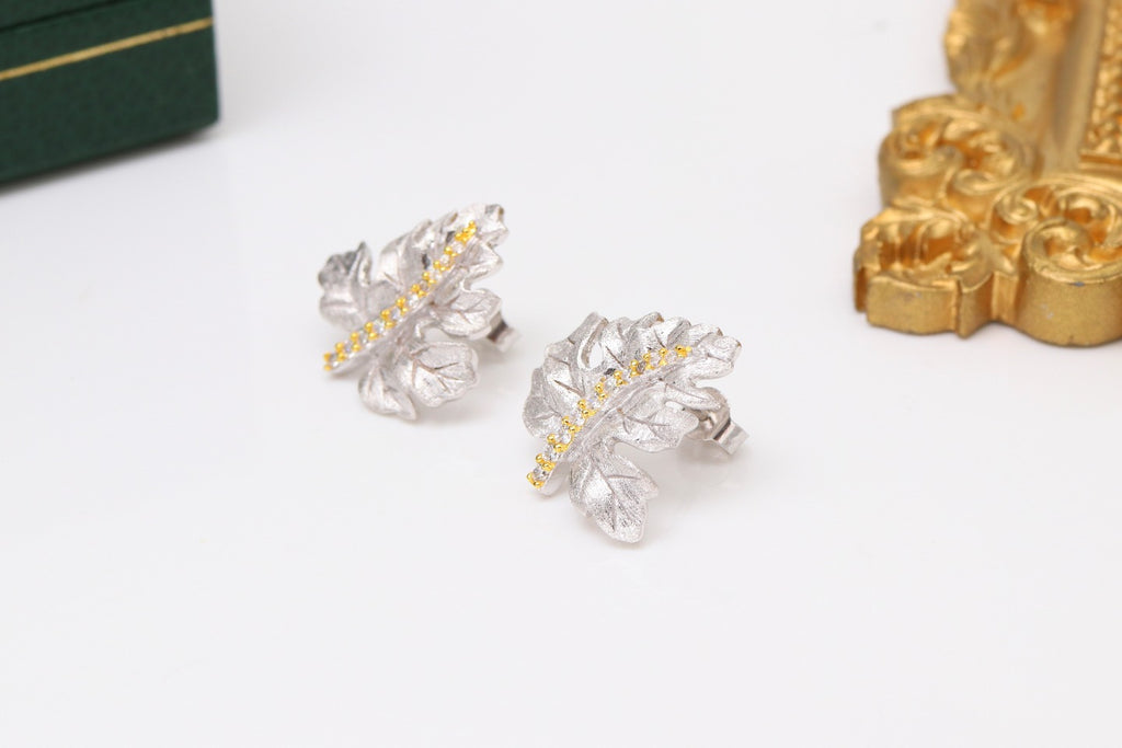 KAVİO 925 Silver Gilded Leaf Earrings
