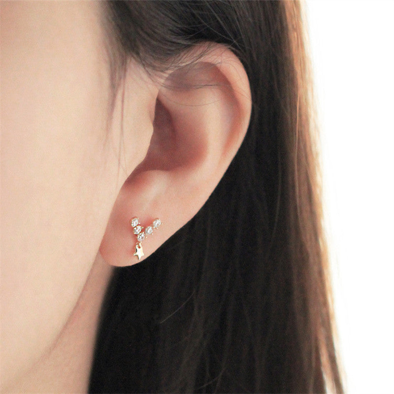 KAVİO V-Shaped Micro-Set Zircon 925 Sterling Silver Plated 14K Gold Earrings