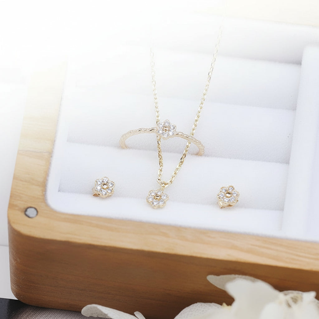 KAVİO Fresh Sweet And Simple Flower Set Sterling Silver Ring Necklace