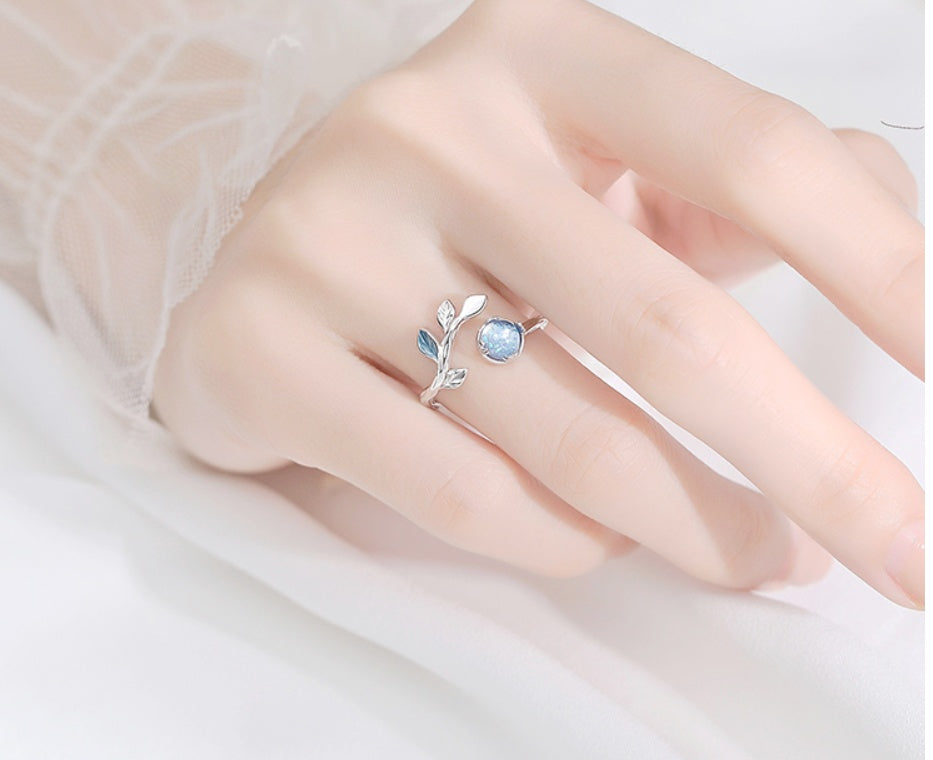 KAVİO Leaf Necklace Women's Sterling Silver Light Luxury Niche Design