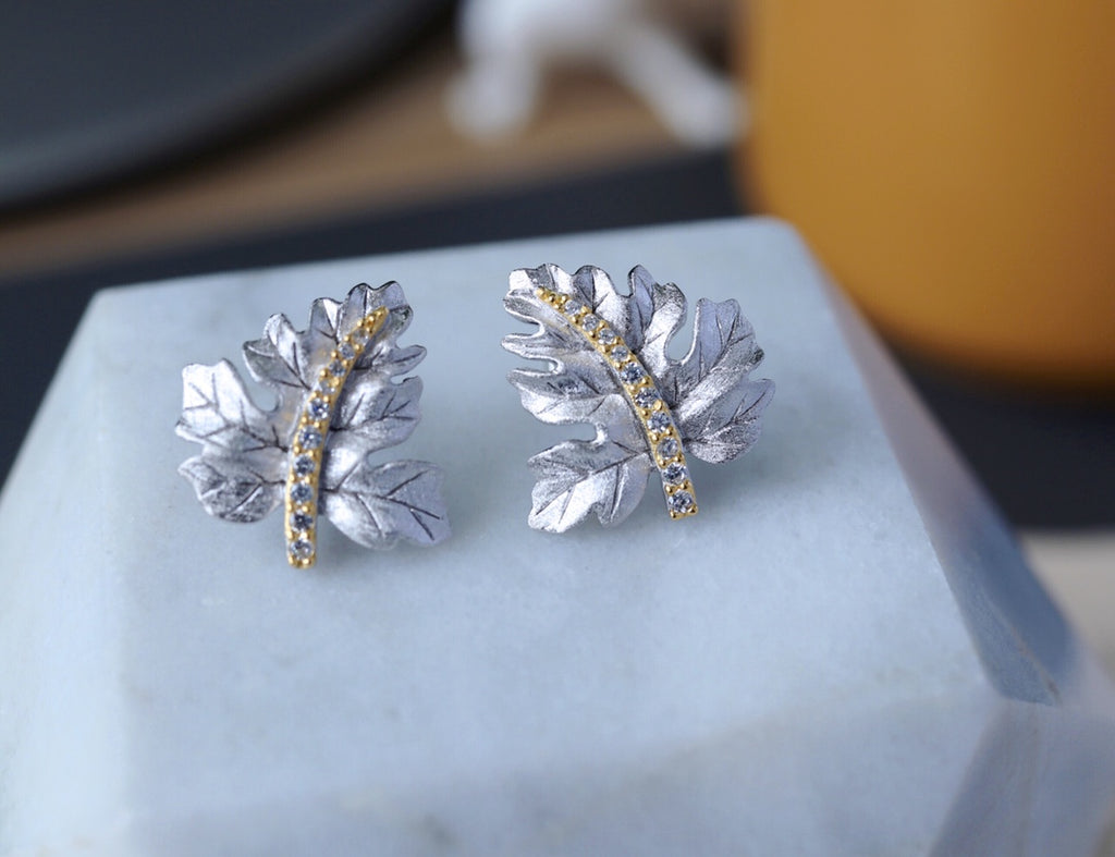 KAVİO 925 Silver Gilded Leaf Earrings